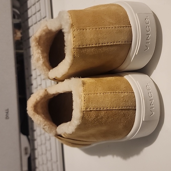 VINCE BLAIR SHIRLING LINED SUED SLIP ON SHOES SIZE 6 - Picture 3 of 6